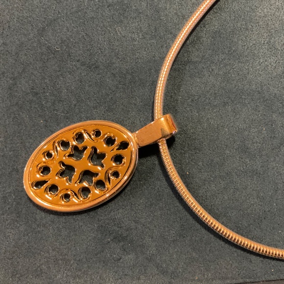 Premier design statement necklace - Picture 2 of 3